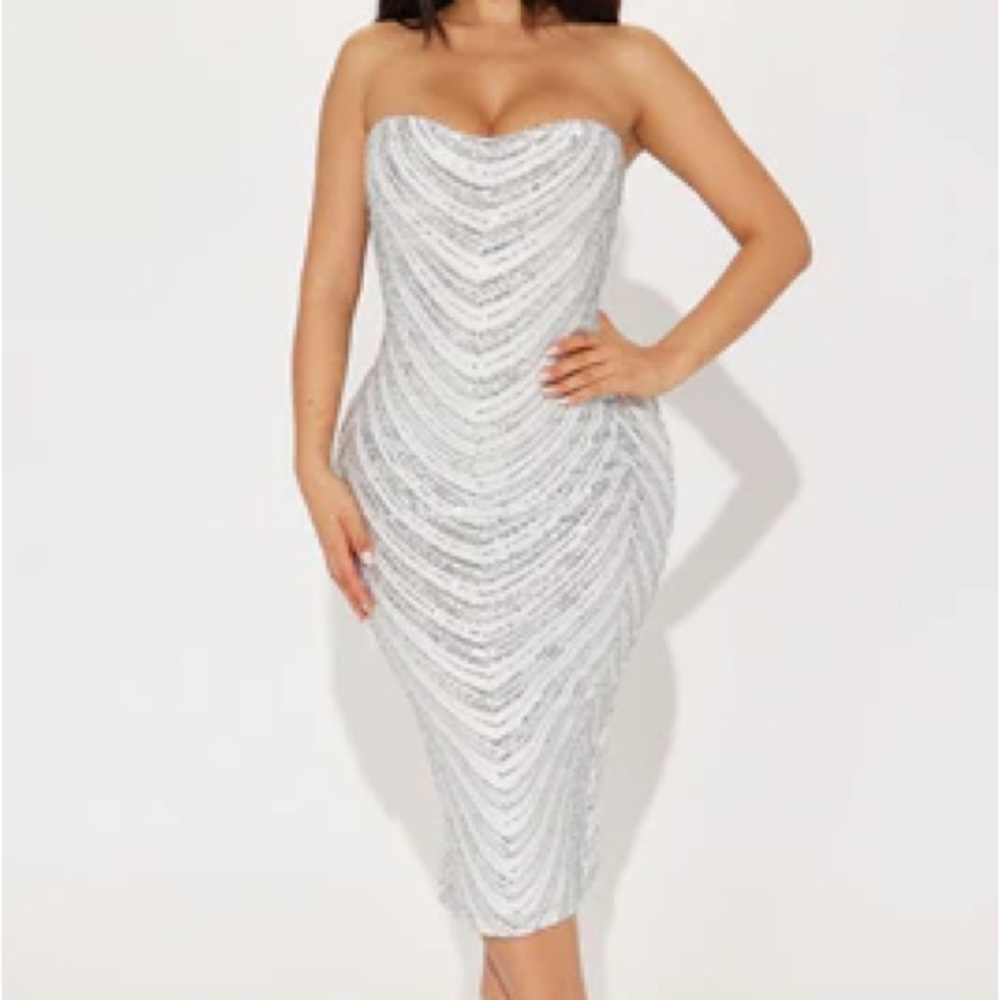 Fashion nova NWT silver sequin dress